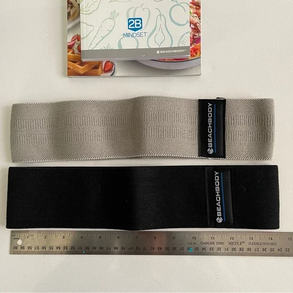 Beachbody Books and Power Loops Resistance Bands Workout Health Fitness - Picture 12 of 13